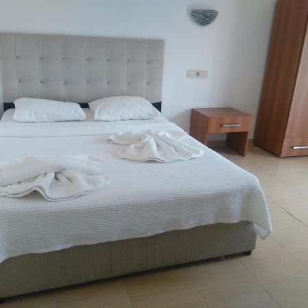 Ugur Beach Hotel Kemer Esterno foto